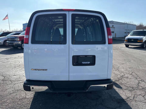 2025 Chevrolet Express 2500