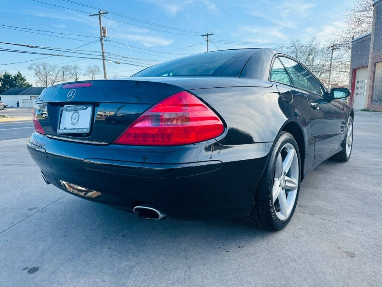 2005 Mercedes-Benz SL-Class for sale at American Dream Motors in Winchester, VA