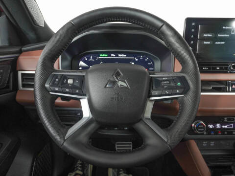 2025 Mitsubishi Outlander SEL