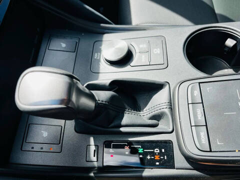 2024 Lexus IS 350 F SPORT Design