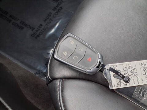 2023 Cadillac XT4 Premium Luxury