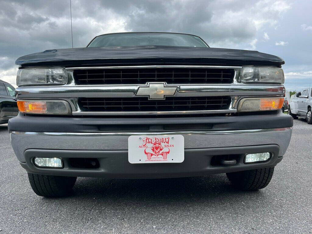2005 Chevrolet Suburban 9