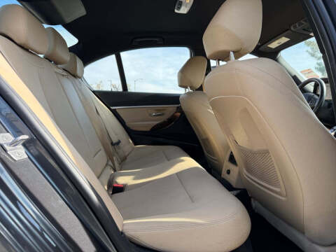 2018 BMW 3 Series 330i