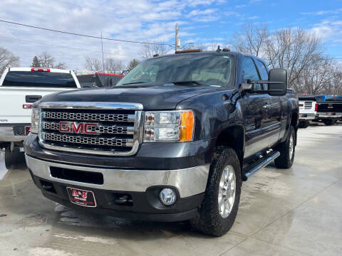 2013 GMC Sierra 2500HD for sale at A & J AUTO SALES in Eagle Grove IA