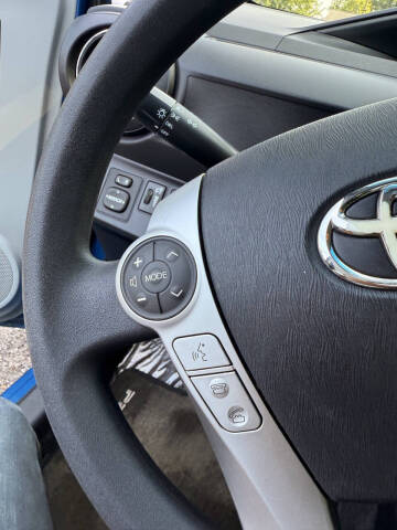 2012 Toyota Prius c Two