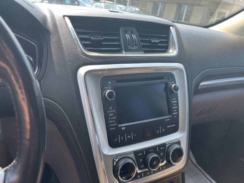 2016 GMC Acadia SLT-1