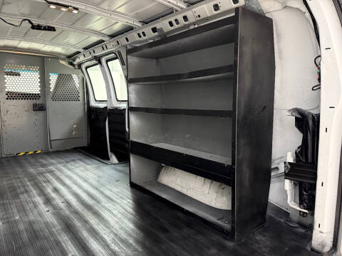 2017 Chevrolet Express 2500