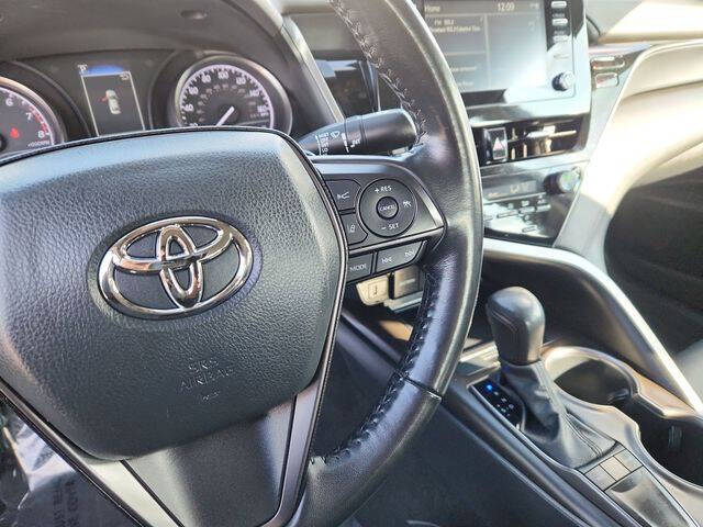 2023 Toyota Camry SE