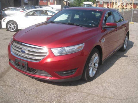 2014 Ford Taurus SEL