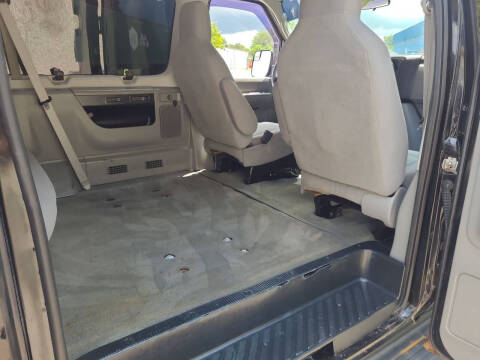 2011 Ford E-Series E-350 SD XLT