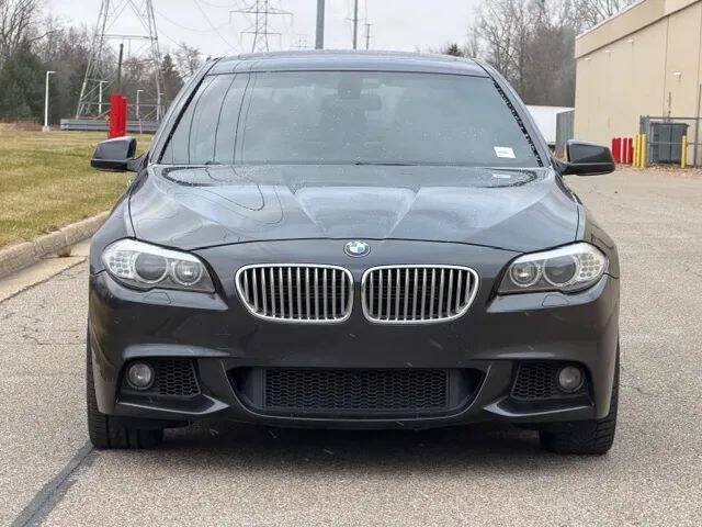 2011 BMW 5 Series 550i