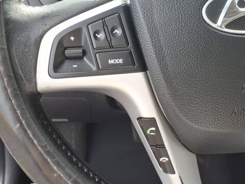 2013 Hyundai Accent SE