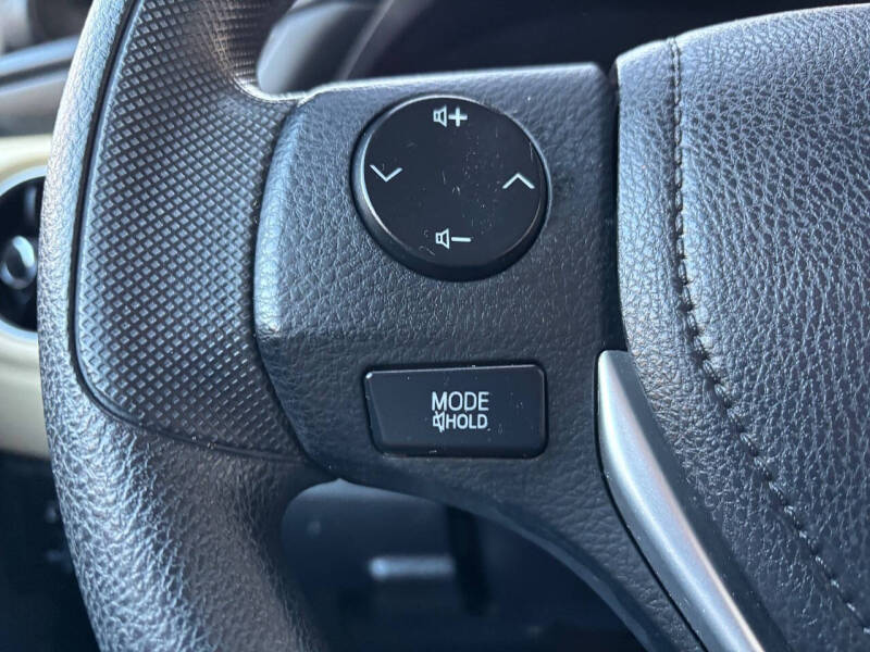 2019 Toyota Corolla LE