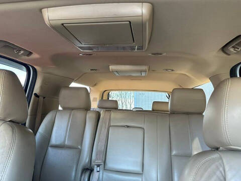 2011 GMC Yukon XL SLT