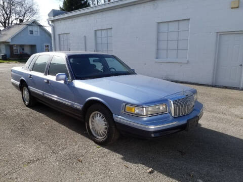 1995 Lincoln Town Car for sale at Cars & Pieces LLC in Connersville IN