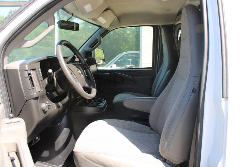 2017 Chevrolet Express 2500