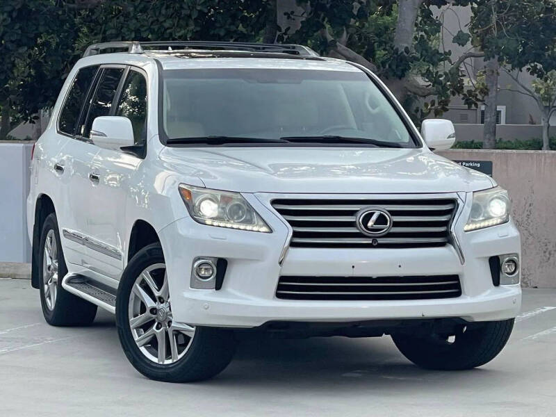 2014 Lexus LX 570
