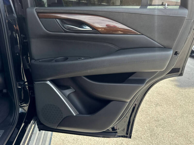 2020 Cadillac Escalade Premium Luxury