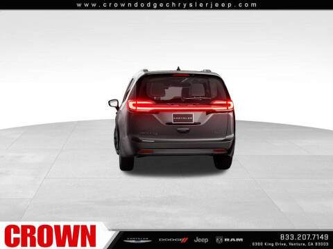 2027 Chrysler Pacifica Limited
