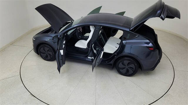 2026 Tesla Model Y Long Range