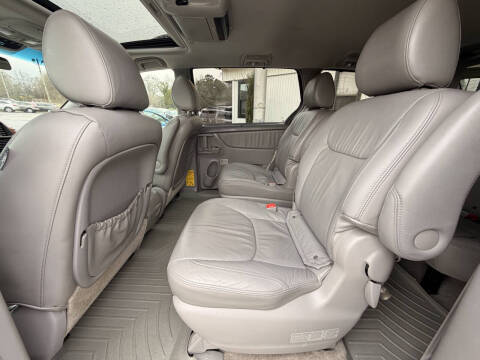 2010 Toyota Sienna XLE