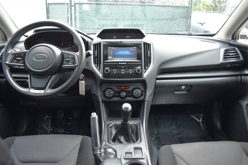 2017 Subaru Impreza 2.0i