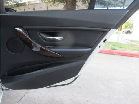 2015 BMW 3 Series 320i