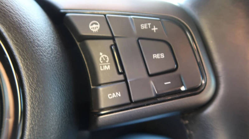 2016 Jaguar F-TYPE R