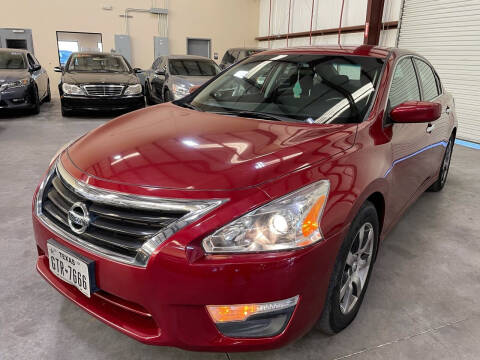 2015 Nissan Altima for sale at Auto Selection Inc. in Houston TX