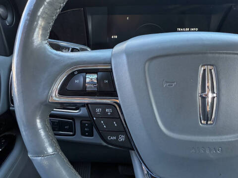 2018 Lincoln Navigator Select