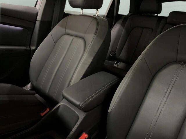 2024 Audi Q4 e-tron quattro Premium 55