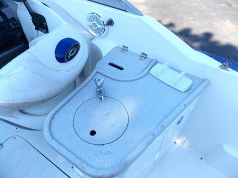2006 Rinker 232 CAPTIVA