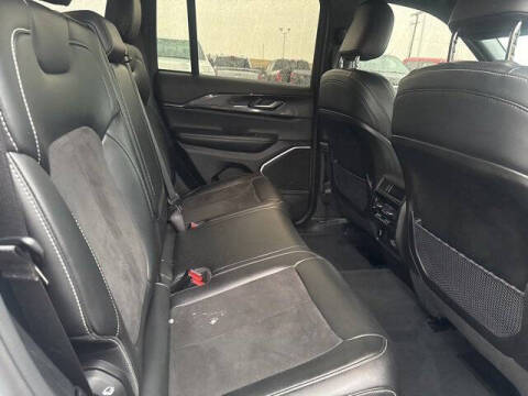 2022 Jeep Grand Cherokee Altitude