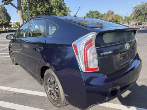 2015 Toyota Prius Two