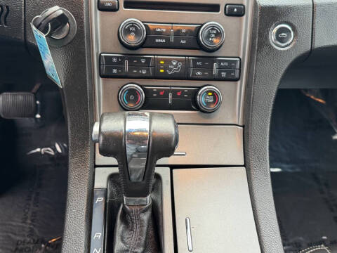 2011 Ford Taurus SEL