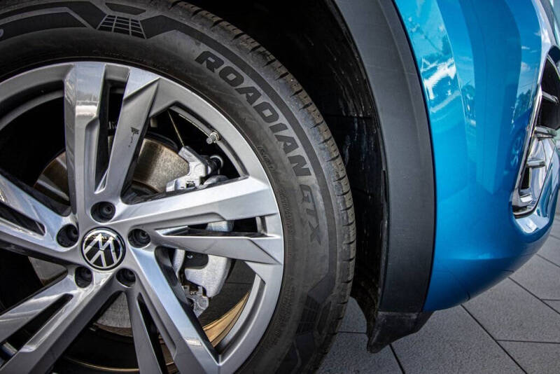 2024 Volkswagen Atlas Cross Sport SEL R-Line 4Motion