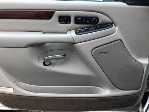 2004 Cadillac Escalade