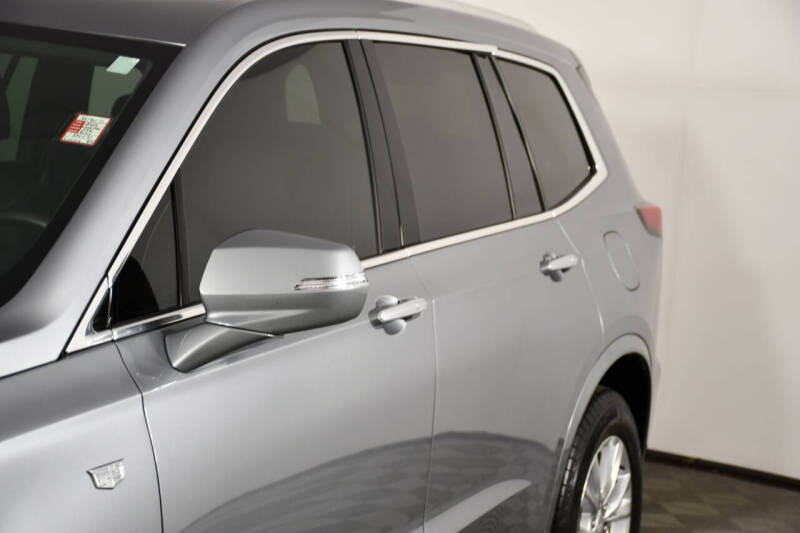2025 Cadillac XT6 Luxury
