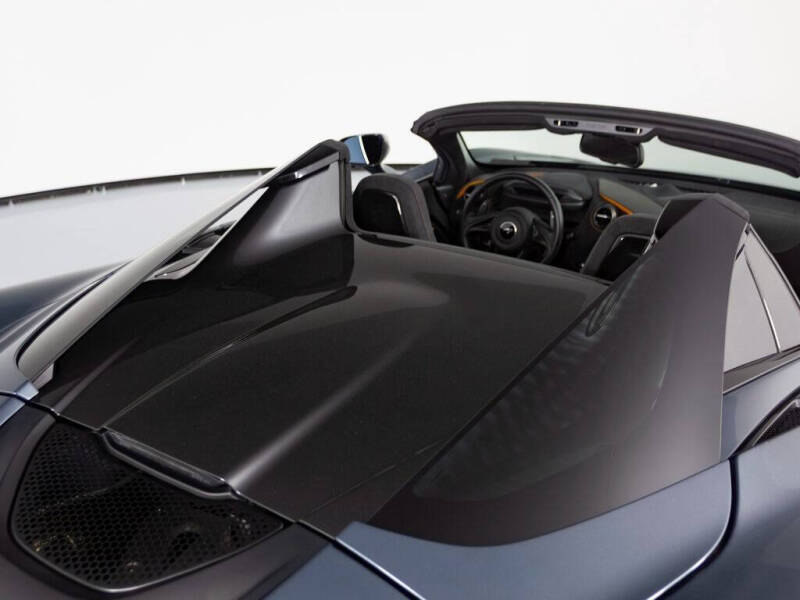 2022 McLaren 720S Spider Performance