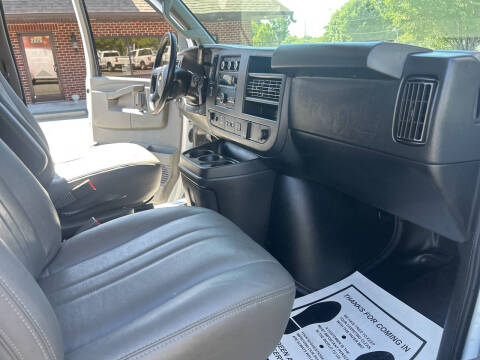 2020 Chevrolet Express 2500