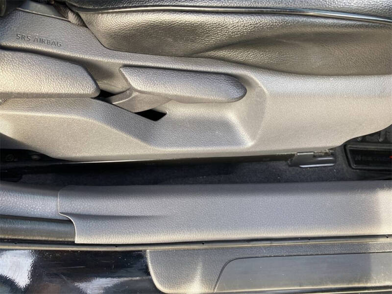 2021 Toyota Camry Hybrid LE