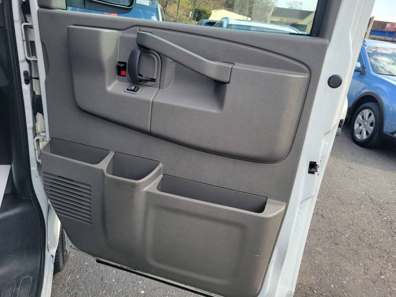 2019 Chevrolet Express 2500