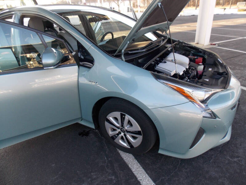 2017 Toyota Prius Three
