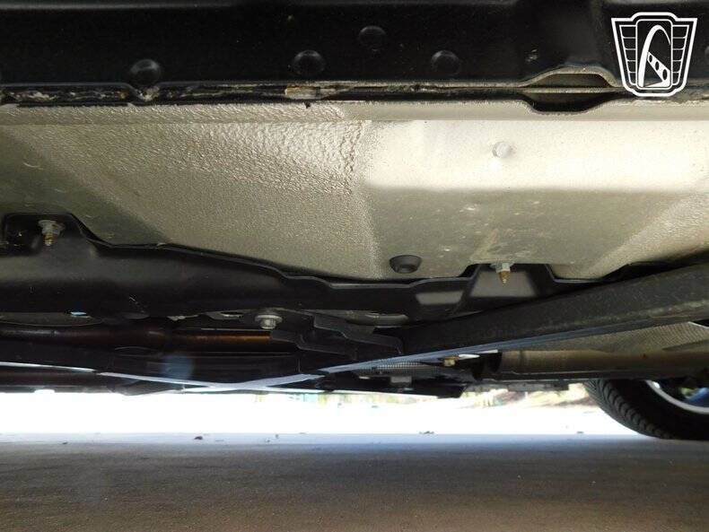 2005 Ford Thunderbird Deluxe