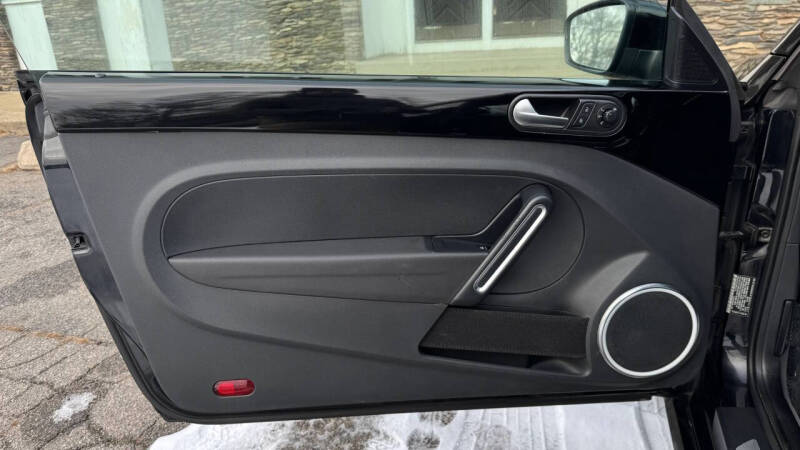 2012 Volkswagen Beetle