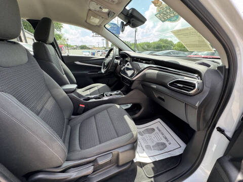 2023 Chevrolet Bolt EUV LT