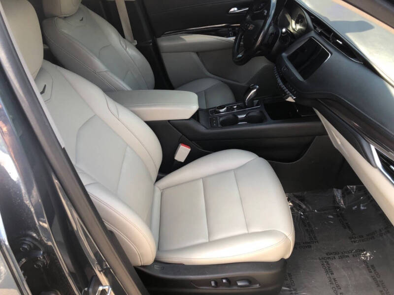 2019 Cadillac XT4 Luxury