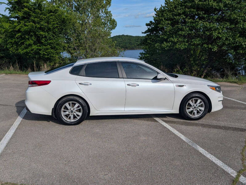 2016 Kia Optima LX