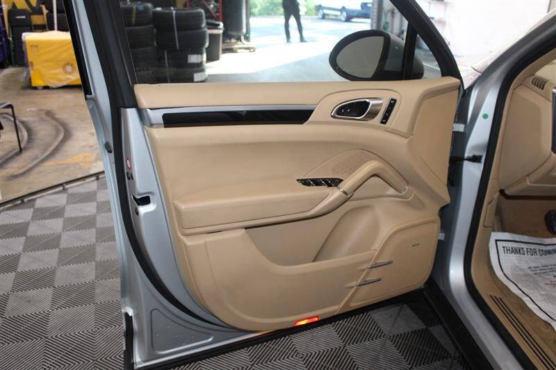 2012 Porsche Cayenne