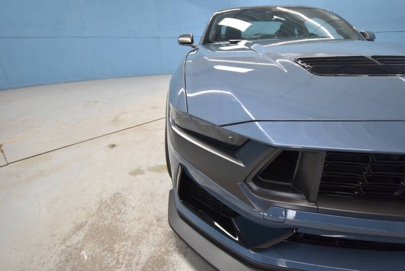 2025 Ford Mustang Dark Horse